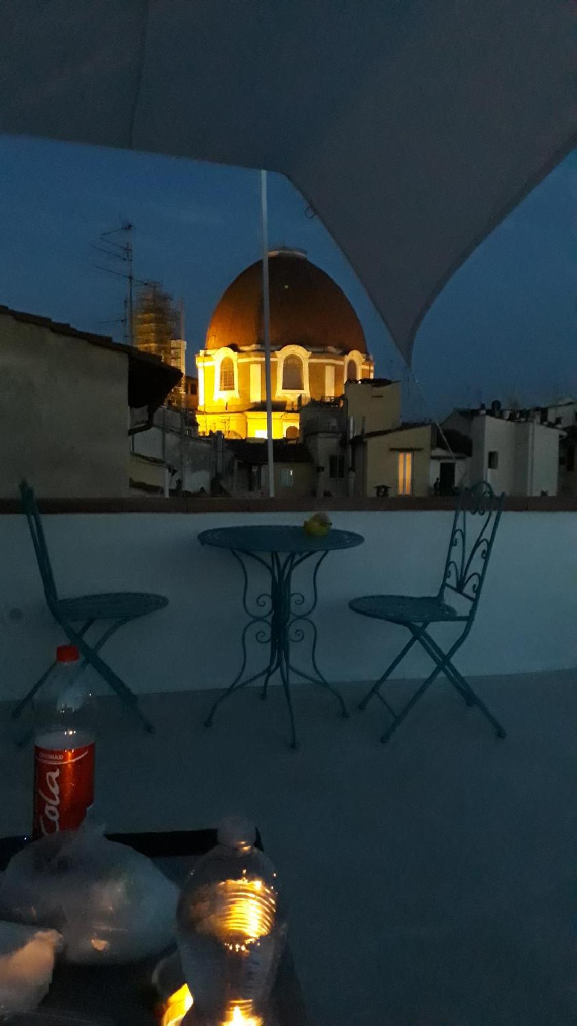 The Florence Dream Terrace - Elena Grey Zimmer foto